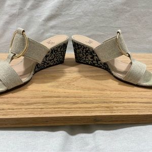 Women’s sandals size 8m